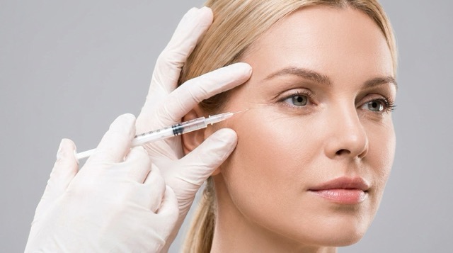 Botulinumtoxin Behandlung Kraehenfuesse Dermobeauty Dortmund